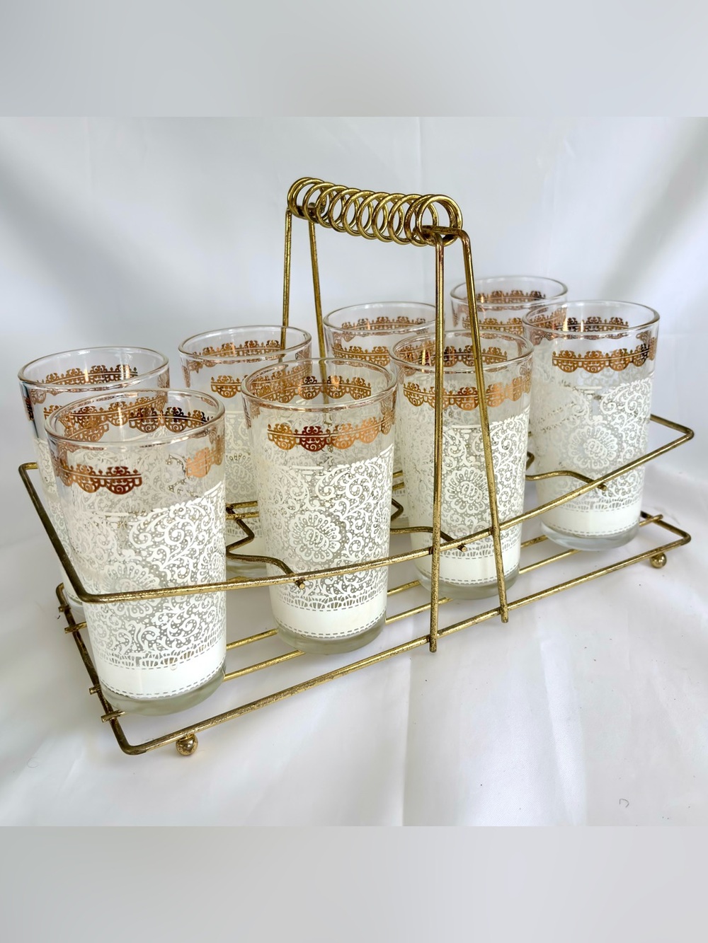 Vtg Hazel Atlas White Lace & Gold Americana Tumbler Glasses Set of 8 w/Rack EUC